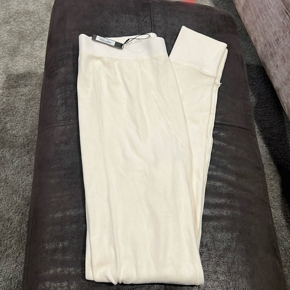 SKIMS Pants - Skims Logo Pointelle Legging